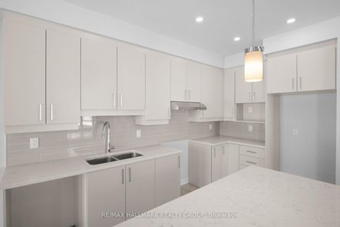 Photo 1 at 1944 Hawker Private, Huntley Ward (South East), Carp