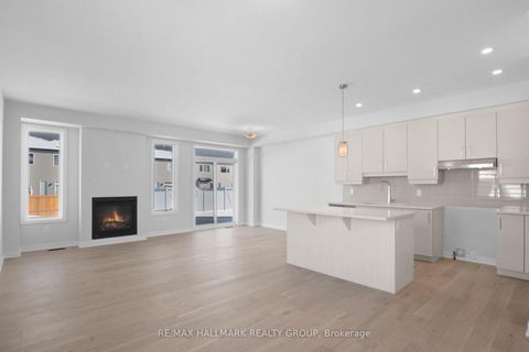 Photo 6 at 1944 Hawker Private, Huntley Ward (South East), Carp