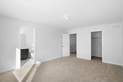 Photo 13 at 1944 Hawker Private, Huntley Ward (South East), Carp