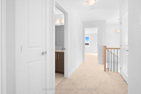 Photo 16 at 1944 Hawker Private, Huntley Ward (South East), Carp