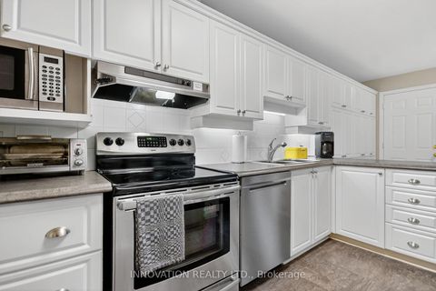 Photo 7 at 9 Heather Glen Court, Stittsville (Central), Stittsville