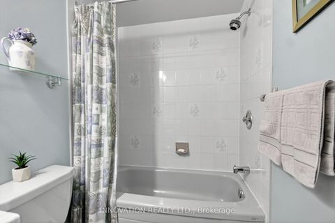 Photo 19 at 9 Heather Glen Court, Stittsville (Central), Stittsville