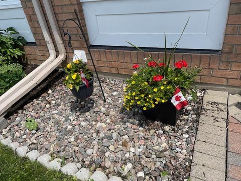 Photo 35 at 9 Heather Glen Court, Stittsville (Central), Stittsville