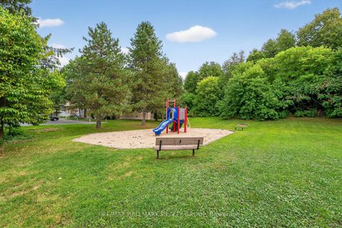 Photo 4 at B - 6746 Jeanne Darc Boulevard N, Convent Glen North, Orleans