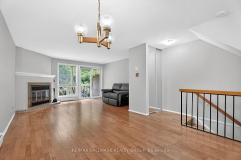 Photo 9 at B - 6746 Jeanne Darc Boulevard N, Convent Glen North, Orleans