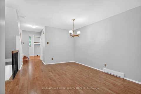 Photo 17 at B - 6746 Jeanne Darc Boulevard N, Convent Glen North, Orleans