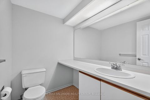 Photo 18 at B - 6746 Jeanne Darc Boulevard N, Convent Glen North, Orleans