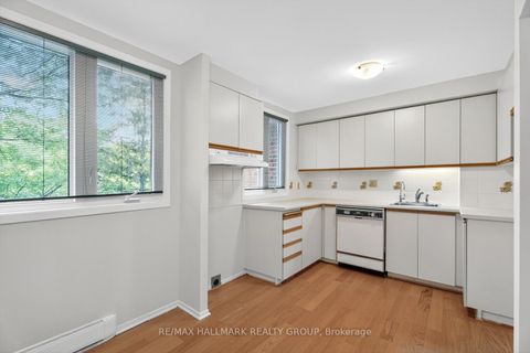 Photo 19 at B - 6746 Jeanne Darc Boulevard N, Convent Glen North, Orleans