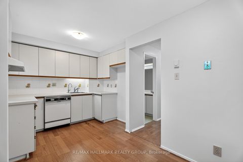 Photo 20 at B - 6746 Jeanne Darc Boulevard N, Convent Glen North, Orleans