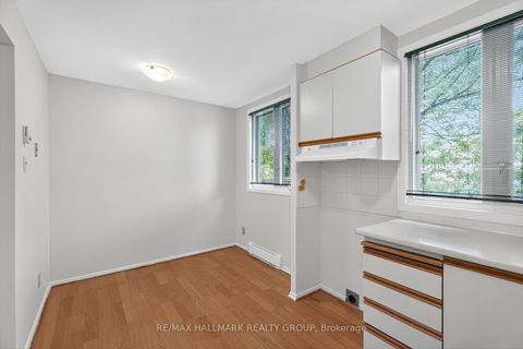 Photo 22 at B - 6746 Jeanne Darc Boulevard N, Convent Glen North, Orleans