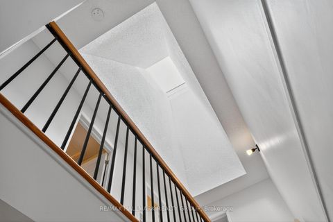 Photo 26 at B - 6746 Jeanne Darc Boulevard N, Convent Glen North, Orleans