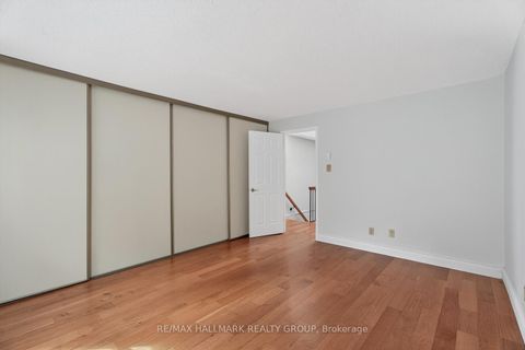 Photo 31 at B - 6746 Jeanne Darc Boulevard N, Convent Glen North, Orleans