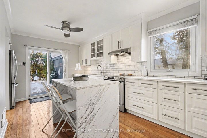 Photo 4 at 90 Withrow Avenue, Nepean (Meadowlands/St. Claire Gardens), Ottawa