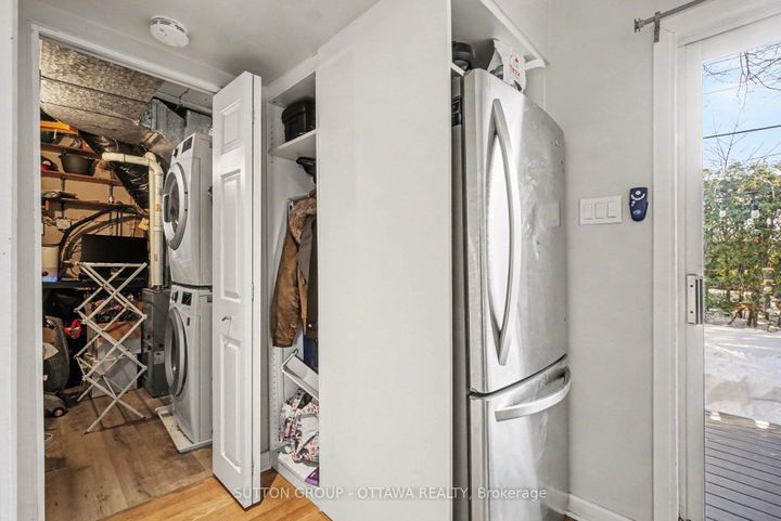 Photo 30 at 90 Withrow Avenue, Nepean (Meadowlands/St. Claire Gardens), Ottawa