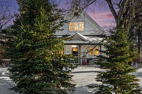 Photo 2 at 90 Withrow Avenue, Nepean (Meadowlands/St. Claire Gardens), Ottawa