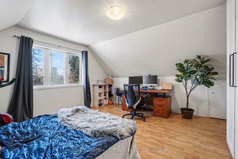 Photo 23 at 90 Withrow Avenue, Nepean (Meadowlands/St. Claire Gardens), Ottawa