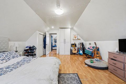 Photo 29 at 90 Withrow Avenue, Nepean (Meadowlands/St. Claire Gardens), Ottawa