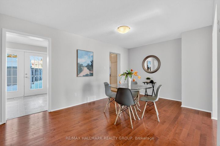 Photo 22 at 111 - 1061 Meadowlands Drive, Nepean (Carleton Square), Ottawa