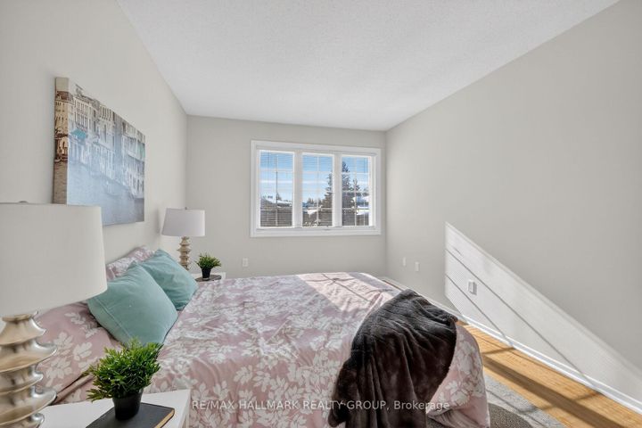 Photo 25 at 111 - 1061 Meadowlands Drive, Nepean (Carleton Square), Ottawa