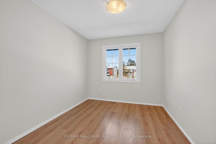 Photo 36 at 111 - 1061 Meadowlands Drive, Nepean (Carleton Square), Ottawa