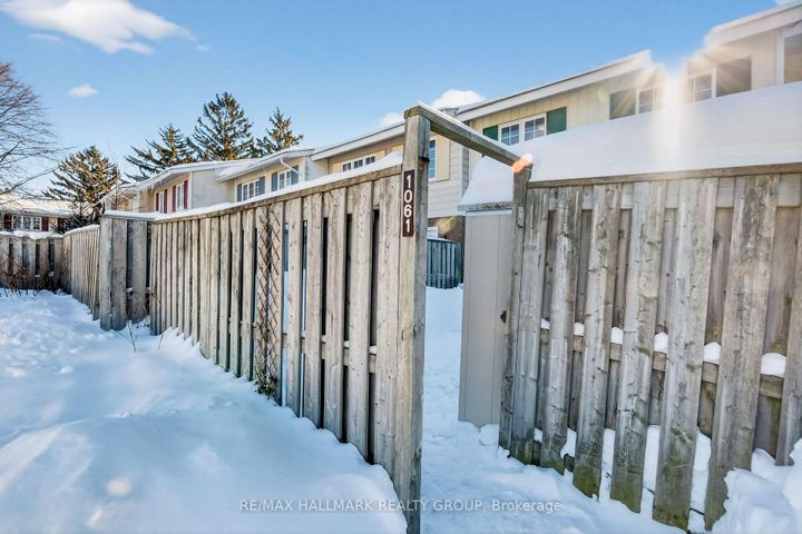 Photo 46 at 111 - 1061 Meadowlands Drive, Nepean (Carleton Square), Ottawa