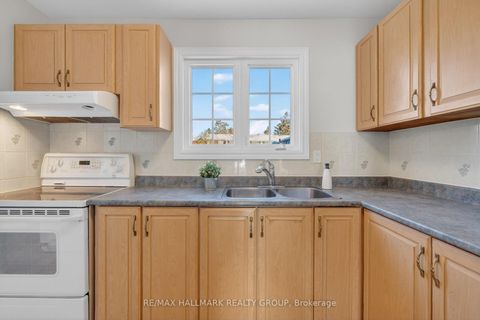 Photo 10 at 111 - 1061 Meadowlands Drive, Nepean (Carleton Square), Ottawa