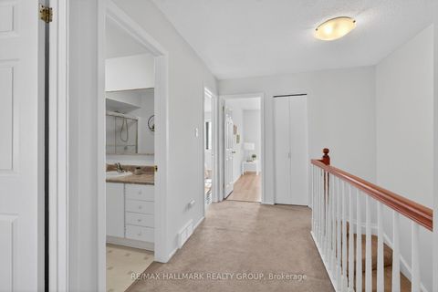 Photo 30 at 111 - 1061 Meadowlands Drive, Nepean (Carleton Square), Ottawa