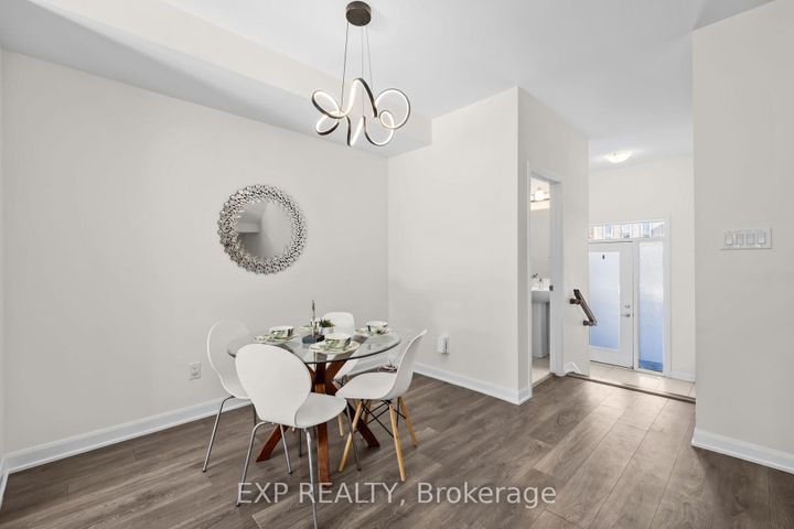 Photo 3 at 116 Maynooth Court, Nepean (Half Moon Bay), Ottawa