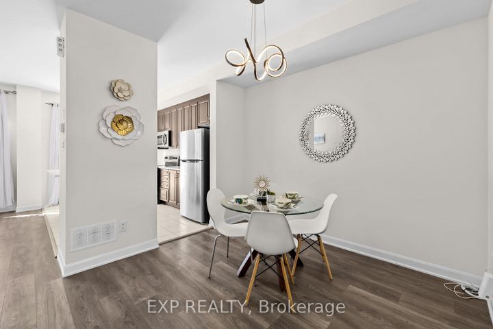 Photo 4 at 116 Maynooth Court, Nepean (Half Moon Bay), Ottawa