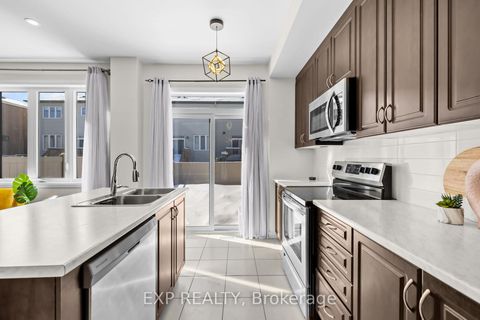 Photo 8 at 116 Maynooth Court, Nepean (Half Moon Bay), Ottawa