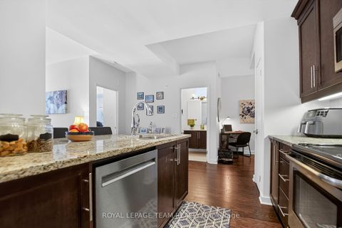 Photo 10 at 204 - 310 Centrum Boulevard, Bilberry Creek/Queenswood Heights, Orleans