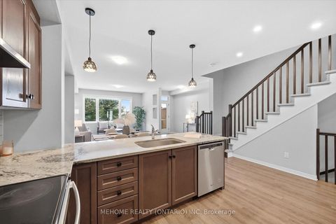 Photo 6 at 204 Tapadero Avenue, Emerald Meadows/Trailwest, Kanata