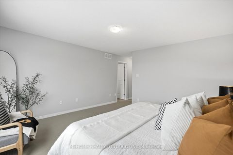 Photo 16 at 204 Tapadero Avenue, Emerald Meadows/Trailwest, Kanata