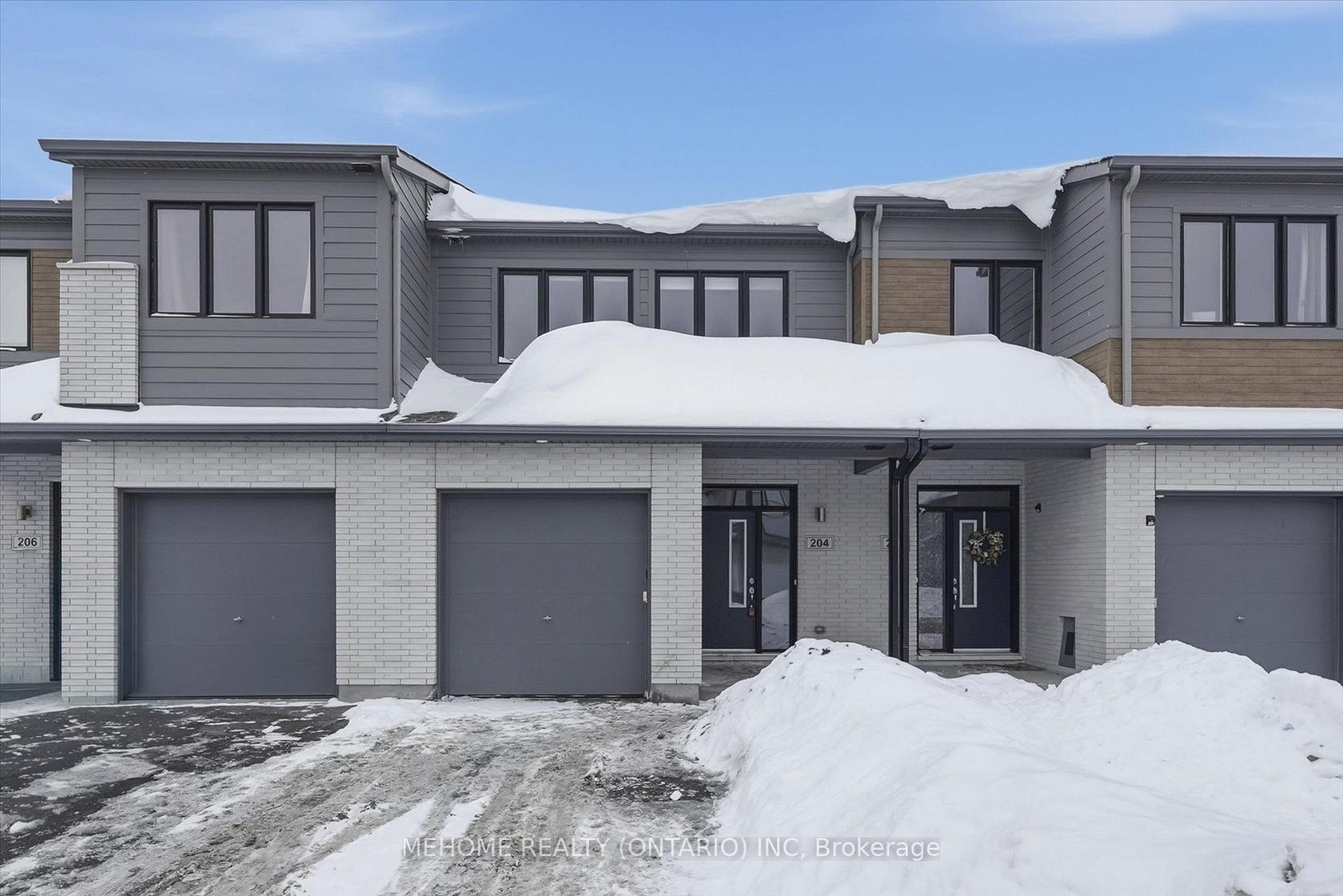 204 Tapadero Avenue, Emerald Meadows/Trailwest, Kanata 2