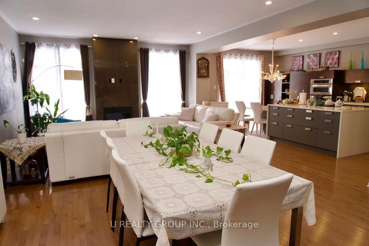 Photo 5 at 513 Egret Way, Nepean (Half Moon Bay), Ottawa