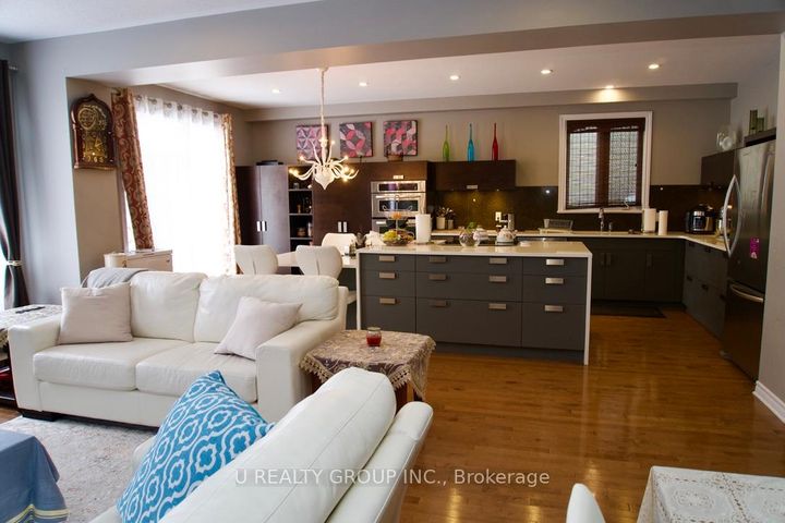 Photo 10 at 513 Egret Way, Nepean (Half Moon Bay), Ottawa