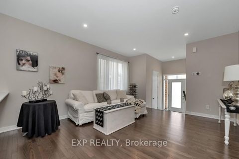 Photo 7 at 279 Falsetto Street, Mer Bleue/Bradley Estates/Anderson Park, Orleans