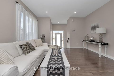 Photo 8 at 279 Falsetto Street, Mer Bleue/Bradley Estates/Anderson Park, Orleans