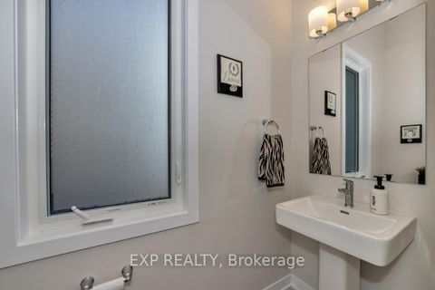 Photo 18 at 279 Falsetto Street, Mer Bleue/Bradley Estates/Anderson Park, Orleans