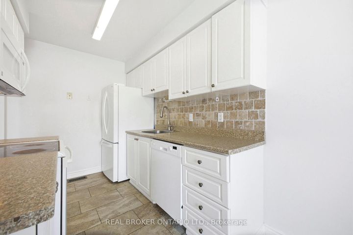 Photo 12 at F - 6 Arnold Drive, Nepean (Arbeatha Park), Ottawa