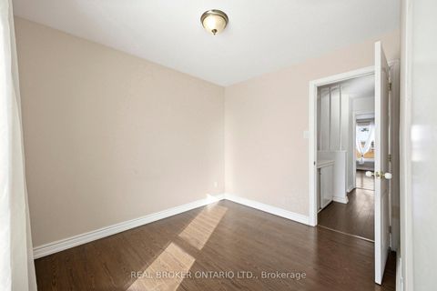 Photo 26 at F - 6 Arnold Drive, Nepean (Arbeatha Park), Ottawa