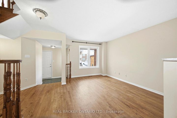 Photo 4 at 220 Woodpark Way, Nepean (Longfields), Ottawa