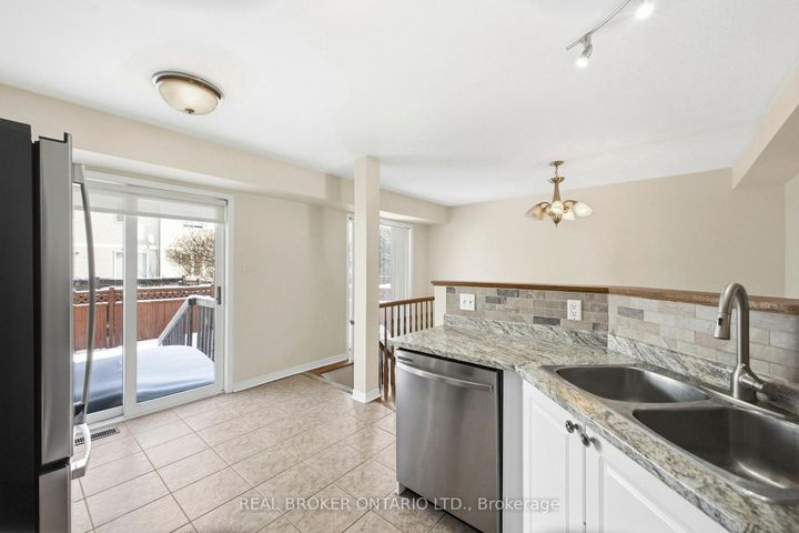 Photo 17 at 220 Woodpark Way, Nepean (Longfields), Ottawa