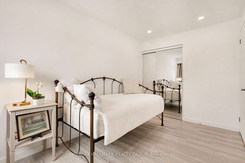 Photo 18 at 6861 Bilberry Drive, Convent Glen North, Orleans