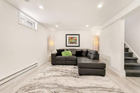 Photo 26 at 6861 Bilberry Drive, Convent Glen North, Orleans