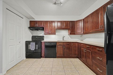 Photo 3 at 1004 - 200 Bay Street, Ottawa Centre