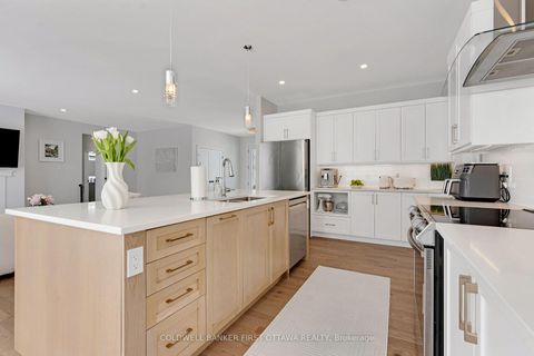 Photo 9 at 121 Ernest Way, Bathurst/Burgess & Sherbrooke (Bathurst) Twp, Tay Valley