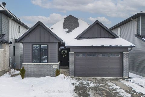 Photo 0 at 432 Gidran Circle, Emerald Meadows/Trailwest, Kanata