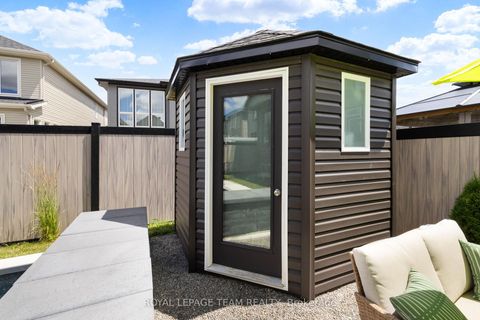 Photo 38 at 432 Gidran Circle, Emerald Meadows/Trailwest, Kanata