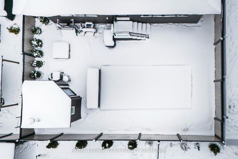 Photo 43 at 432 Gidran Circle, Emerald Meadows/Trailwest, Kanata